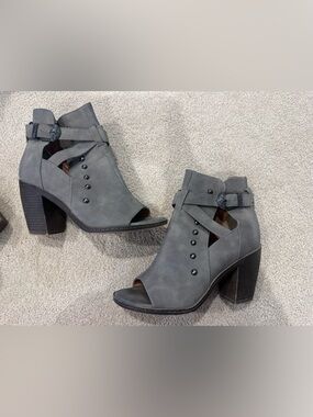 Women's Grey Open-Toe Block Heel Ankle Boots